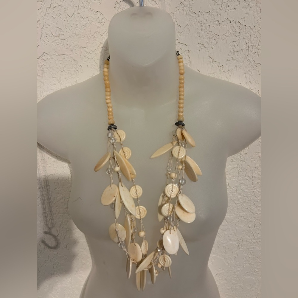 Chico’s cream colored “shell” necklace